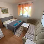 U Adky Podhájska